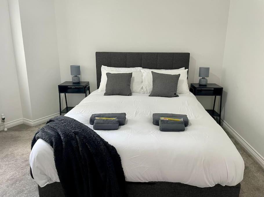 Elegant Belfast City Centre Apt Walk Everywhere Exterior foto